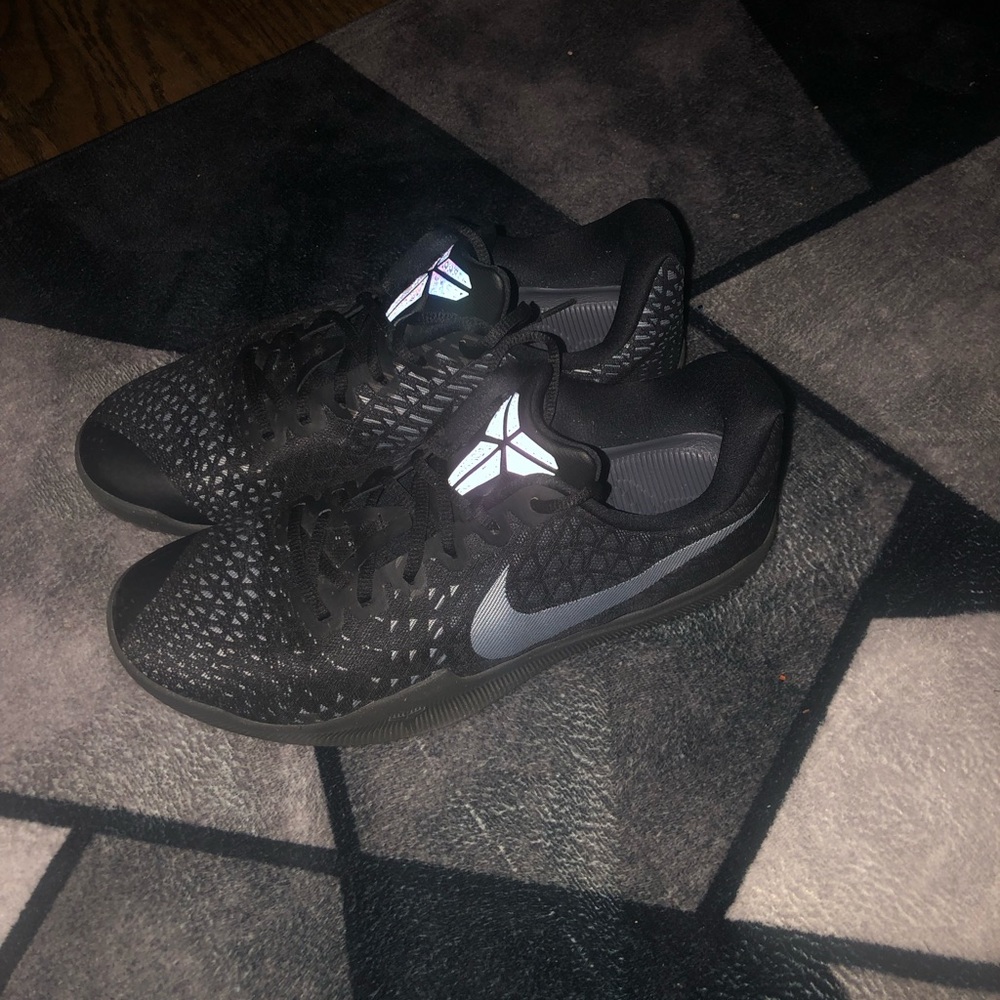 Nike Kobe Mamba Instinct Ep 'Dark Grey Black Wolf Grey' Size 11